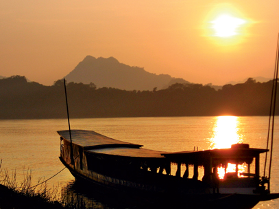 Croisiere Mekong barque au coucher de soleil